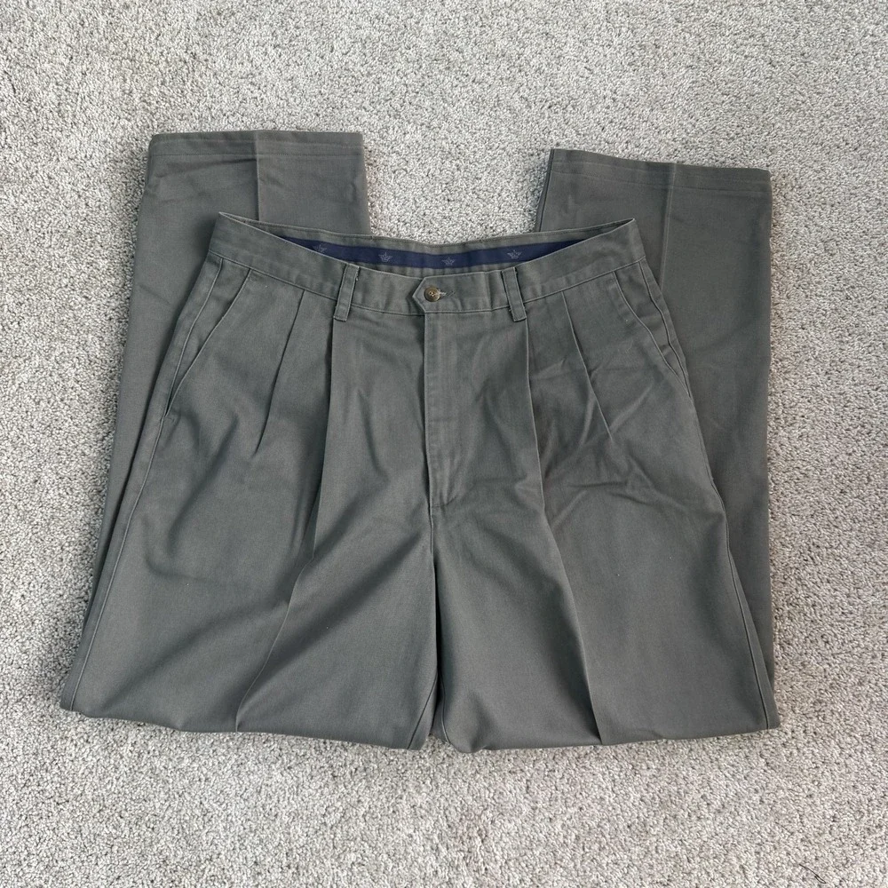 Vintage Dockers Pants Men 36x32 Green Pleated Twill Classic Fit No Wrinkle Khaki